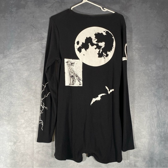 Universal Studio Monster Long-Sleeve Black Romper Top Shorts Horror Halloween - Picture 2 of 11